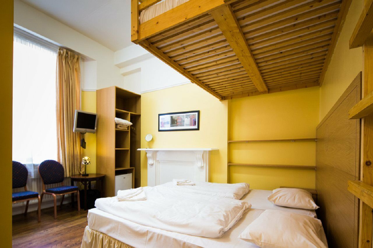 Dolphin Inn - The Lodge Лондон Экстерьер фото